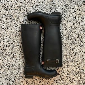 Black Tall Hunter Boots